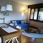 Casa Pachia サロ